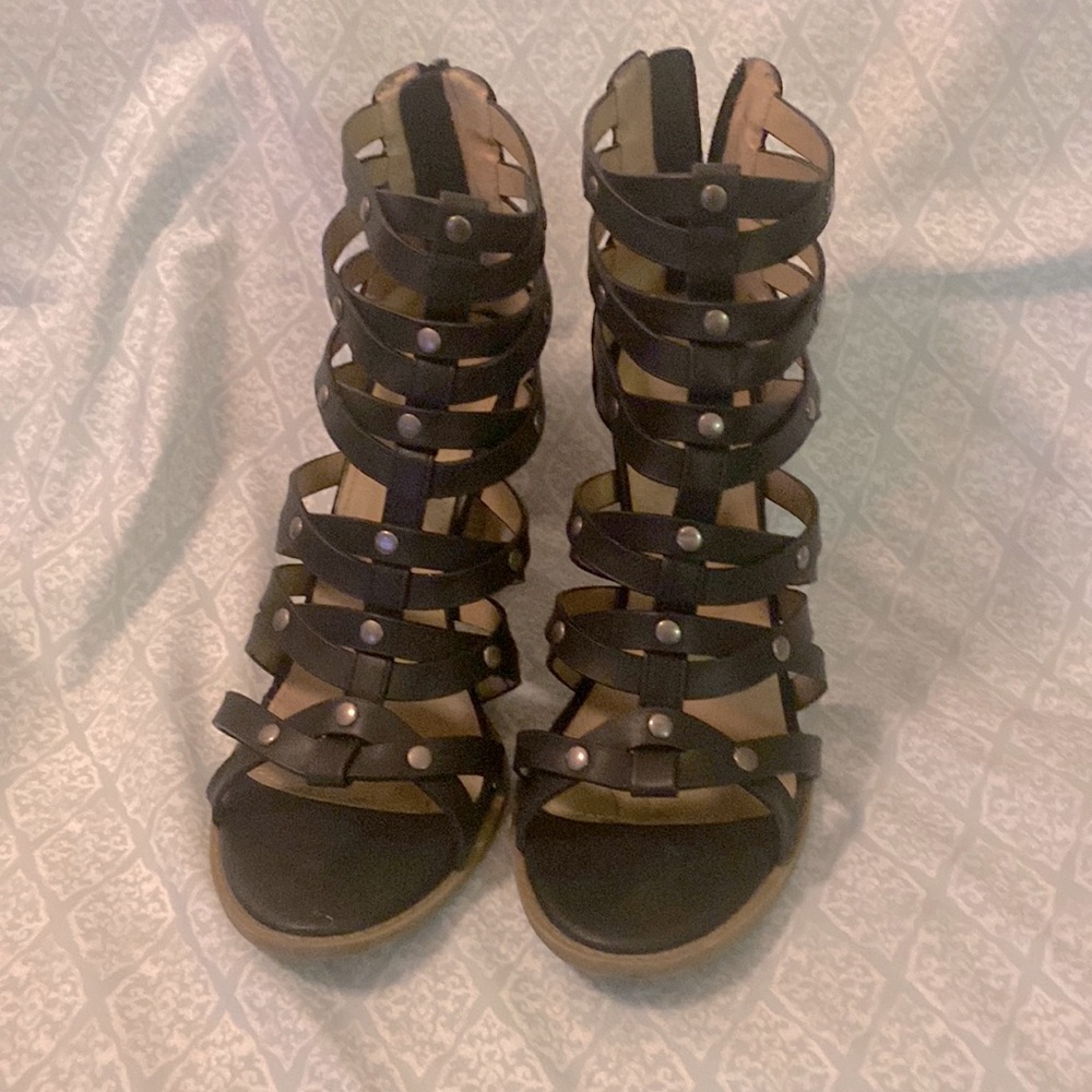 Report Reeta Black size 7M